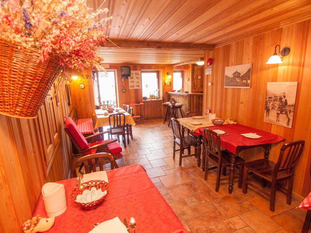 Le Vieux Rascard Chambres D'Hotes Champoluc Zewnętrze zdjęcie