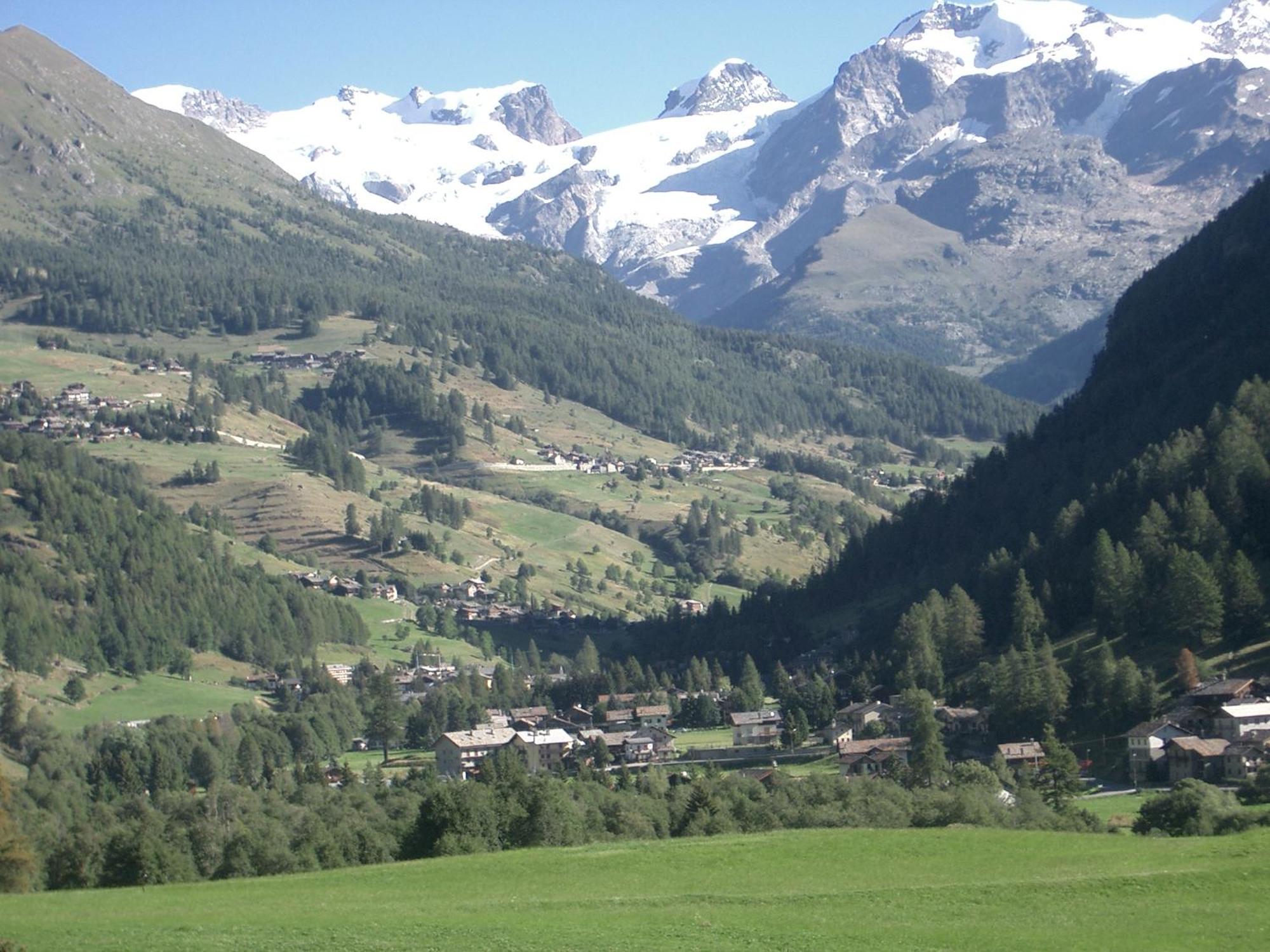 Le Vieux Rascard Chambres D'Hotes Champoluc Zewnętrze zdjęcie