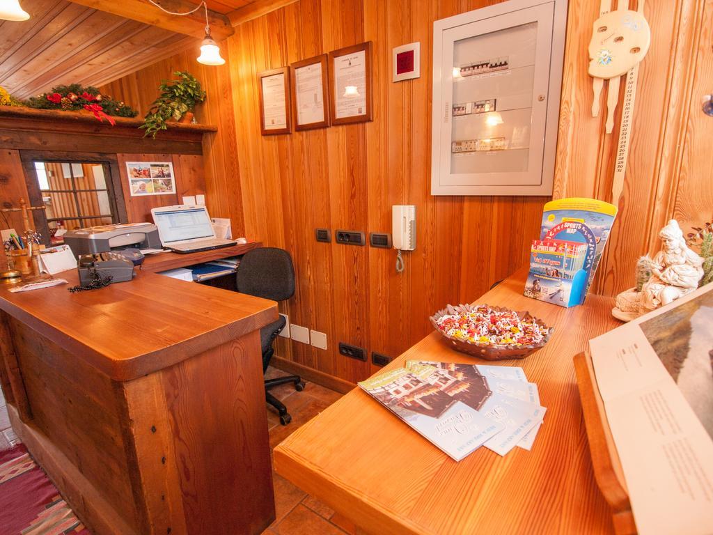 Le Vieux Rascard Chambres D'Hotes Champoluc Zewnętrze zdjęcie