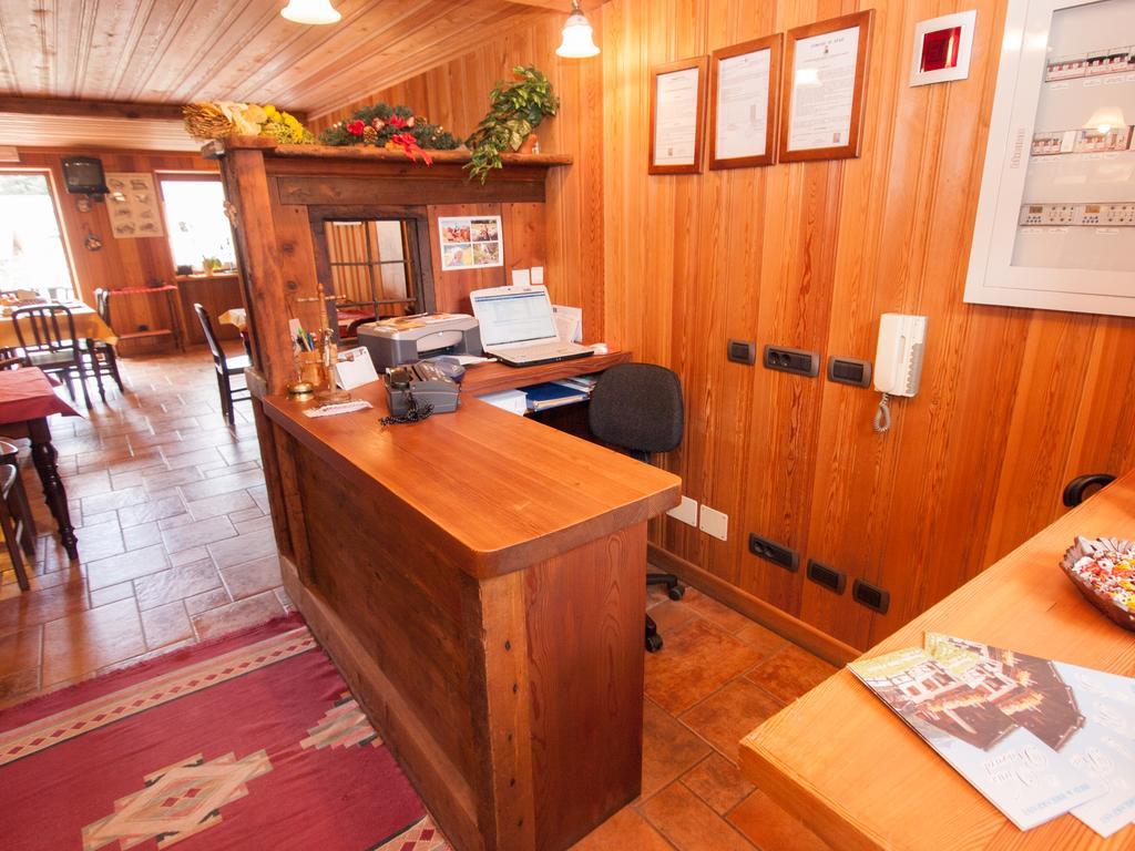 Le Vieux Rascard Chambres D'Hotes Champoluc Zewnętrze zdjęcie